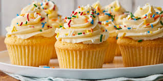 Bánh cupcake được chế biến được làm từ nguyên liệu rất đơn giản, hãy cùng yêu bếp núc tìm hiểu dưới bài viết nhé!