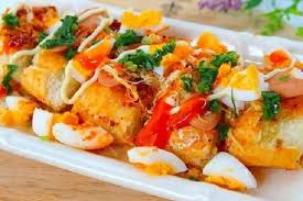 Bánh mì nướng muối ớt là món ăn vặt rất phổ biến ở Việt Nam được các bạn nhỏ và các bạn trẻ yêu thích. Nó được chế biến và nguyên liệu thì khá phổ biến, đơn giản và dễ mua. Cộng thêm sự đơn giản trong cách làm, nhưng để chế biến ra được món bánh mì nướng muối ớt đơn giản tại nhà thì yêu bếp núc sẽ hướng dẫn bạn qua một số mẹo nhỏ để có thể khiến cho bánh mì nướng muối ớt của bạn sẽ thơm ngon hơn dưới bài viết dưới đây nh