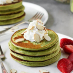 Bánh pancakes là một loại bánh có nguyên liệu rất đơn giản, dễ làm và cũng rất thích hợp dùng làm bữa ăn sáng hoặc món ăn xế chiều. Bánh pancake được làm từ 3 nguyên liệu chính đó là bột mì, trứng và sữa. Nó có thể biến tấu được thành nhiều hình dáng, hương vị và màu sắc khác nhau có thể kết hợp với nhân ngọt hoặc nhân mặn tùy theo sở thích của mỗi người. Lớp vỏ bánh thơm ngon béo ngậy được kết hợp vô cùng thơm ngon, mang đậm chất phương Tây. Cách làm khá đơn giản, nếu bạn muốn có thể tự tay làm bánh pancake đơn giản thì hãy kham khảo công thức của yêu bếp núc dưới đây nhé!