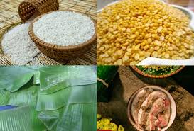 Cách làm bánh chưng
Sơ chế nguyên liệu
Lá dong rửa sạch 2 mặt của lá dong để tránh bánh sẽ dễ bị mốc.
Trước khi làm bánh chưng bạn phải tiến hành ngâm nếp trước, tốt nhất bạn nên ngâm nếp qua đêm hoặc ít nhất cũng phải được 5 tiếng.
Bạn muốn phần bánh trưng có màu sắc hoặc thơm hơn thì bạn có thể ngâm với nước lá dứa. Đậu xanh không vỏ cũng nên ngâm trong 4 tiếng hoặc để qua đêm.
Sau khi ngâm nếp xong bạn đổ nếp cho ráo nước. Sau đó rắc 1 muỗng muối vào dùng tay trộn đều nếp.
Phần đậu xanh bạn cũng đổ ra cho ráo nước trộn với một chút muối.