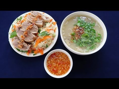iá Trị Dinh Dưỡng Của Món Gỏi Vịt
Thịt vịt là nguồn cung cấp protein dồi dào và các vitamin nhóm B như B6, B12, niacin, cùng với các khoáng chất như sắt, kali và selen. Đây là thực phẩm bổ dưỡng, thích hợp cho người cần bồi bổ sức khỏe và tăng cường hệ miễn dịch .
Lưu Ý Khi Làm Gỏi Vịt
Chọn vịt: Nên chọn vịt cỏ để thịt chắc và ít mỡ. Tránh chọn vịt quá già hoặc quá non để đảm bảo chất lượng thịt.
Rau ăn kèm: Các loại rau sống như rau răm, húng quế, kinh giới, tía tô, xà lách, giá đỗ là lựa chọn phù hợp để ăn
Món ăn kèm: Bún măng vịt hoặc Cháo vịt. Mọi người có thể làm những món ăn này từ vịt
Kham khảo thêm: Cách làm bún măng vịt và Cách làm cháo vịt nhé!