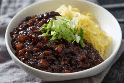 Hướng dẫn làm mì tương đen hàn quốc chuẩn vị