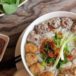 Cách nấu bún mọc sườn non ngon