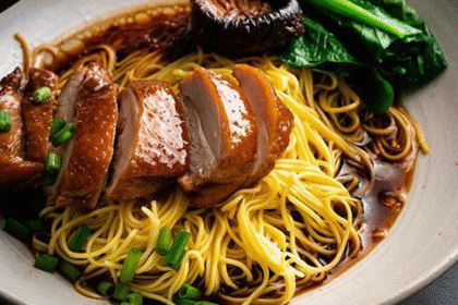 Cách nấu mì vịt tiềm ngon
