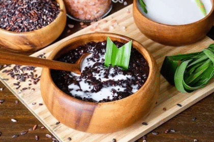 Hướng dẫn làm sữa chua nếp cẩm tại nhà